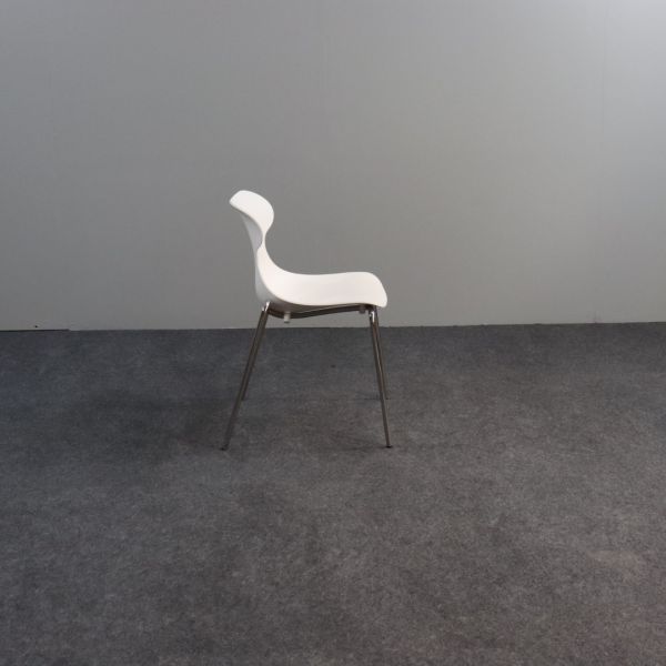 Brado Mariquita Front MARI tuoli – valkoinen, kromijalat