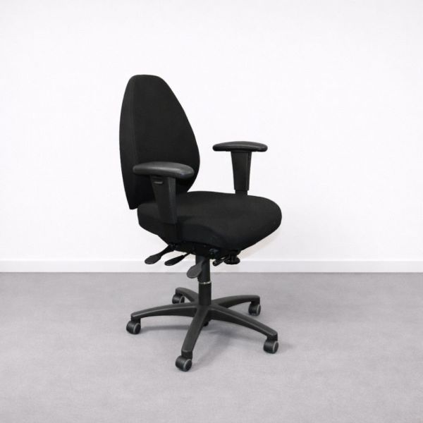 EFG työtuoli, käsinojat  – musta