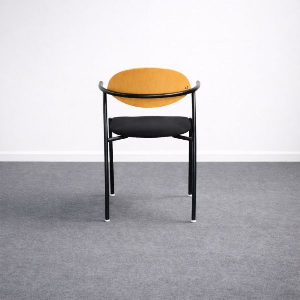 EFG kokoustuoli - musta/puu