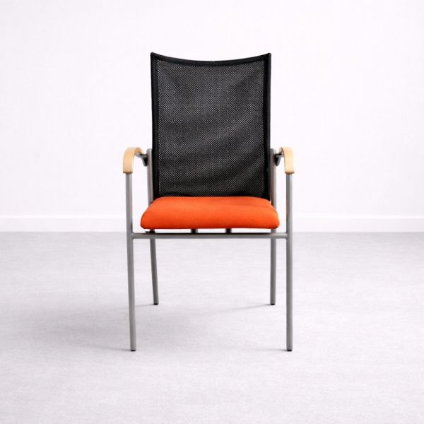 EFG tuoli – punainen/musta