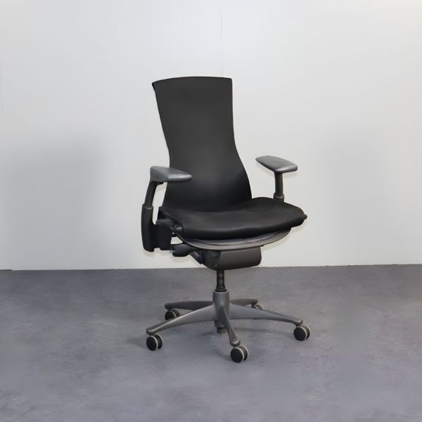 Herman Miller Embody -työtuoli – musta