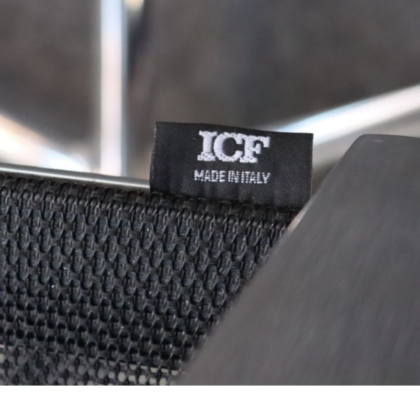 ICF Stick tuoli – musta, pyörällinen