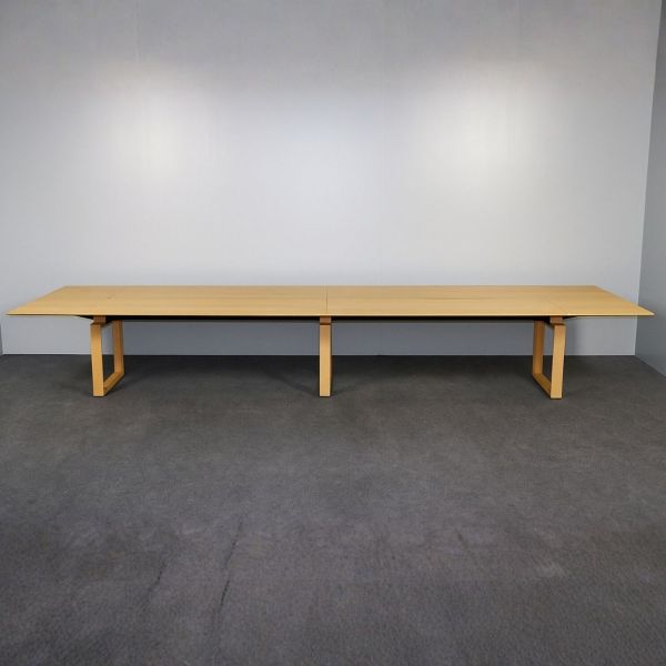 Inno neuvottelupöytä  480,5 x 120,5 cm- tammi