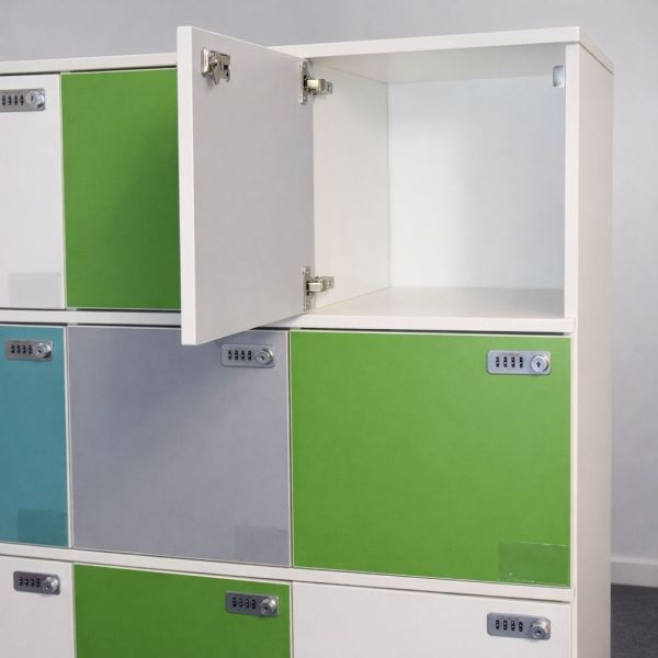 Isku lokerokaappi 12 lokeroa – monivärinen