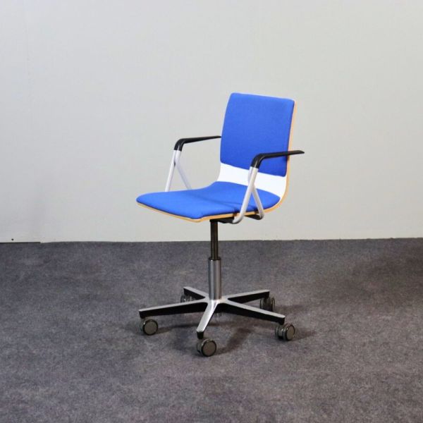 Isku Rudolf neuvottelutuoli – sininen