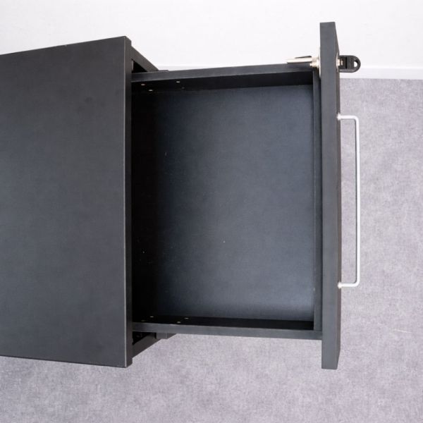 Laatikosto 41 × 60 x  59 cm – musta