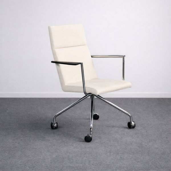 Martela Form 288 neuvottelutuoli – vaaleabeige