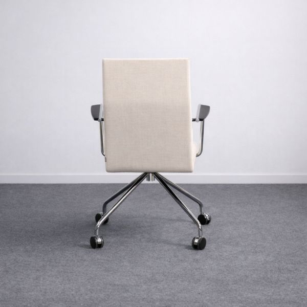 Martela Form 288 neuvottelutuoli – vaaleabeige