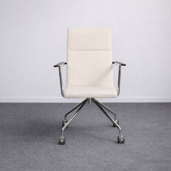 Martela Form 288 neuvottelutuoli – vaaleabeige