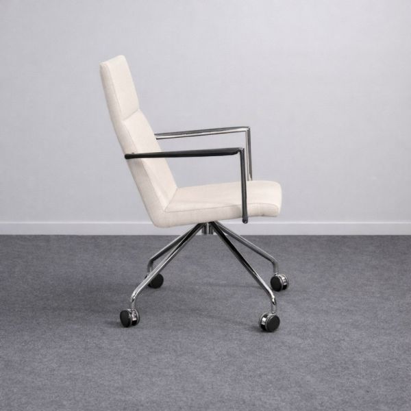 Martela Form 288 neuvottelutuoli – vaaleabeige