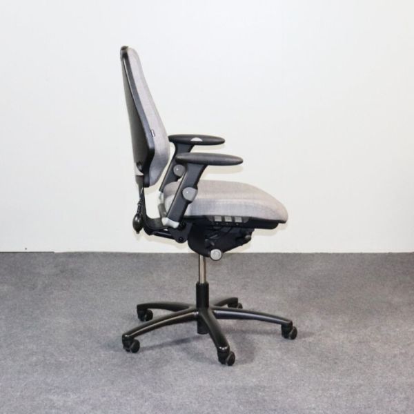 Martela RH Logic 300 työtuoli – harmaa