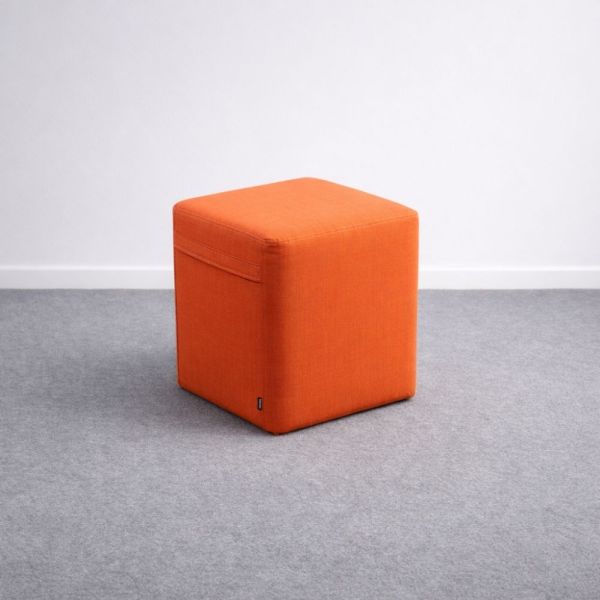 Martela rahi 40×40×40 cm – oranssi kangas