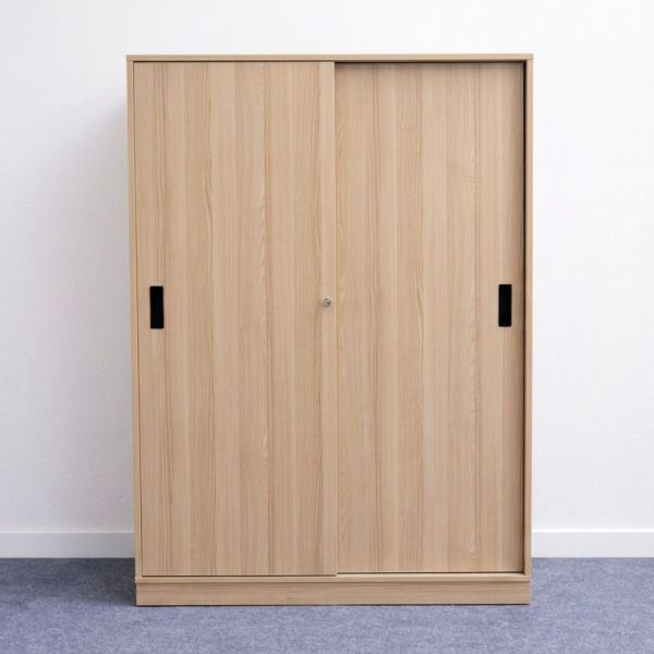 Narbutas vaatekaappi 186x120 cm – vaalea puu