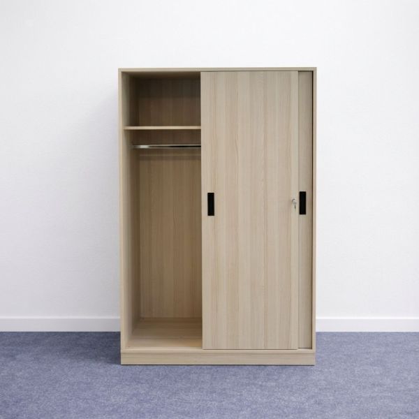 Narbutas vaatekaappi 186x120 cm – vaalea puu