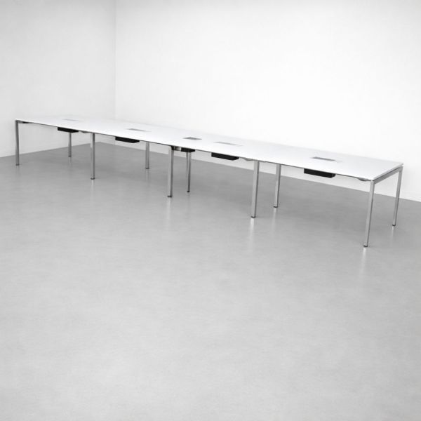 Neuvottelupöytä 480x120 cm – valkoinen kansi, kromijalat