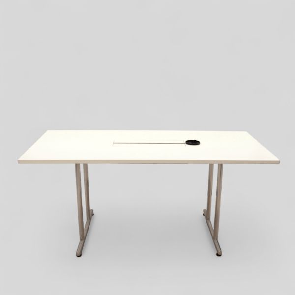 Neuvottelupöytä 160x80 cm – valkoinen kansi & metallijalat