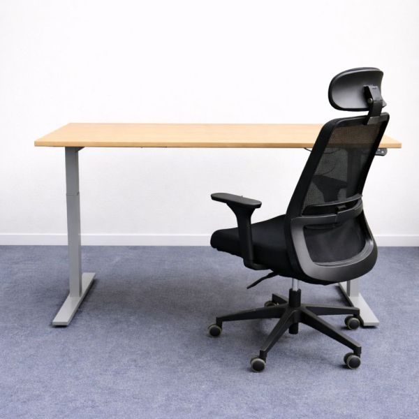 Sähköpöytä 160x80 – puunvärinen sähköpöytä muistipaikoilla