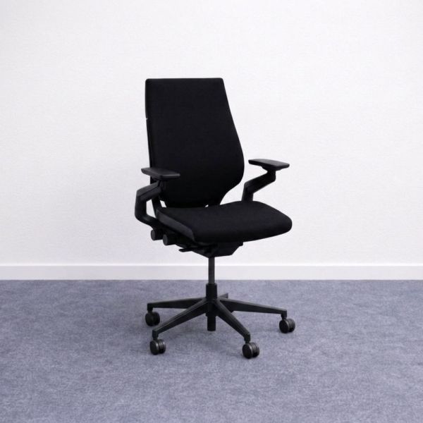 Steelcase Gesture työtuoli – musta