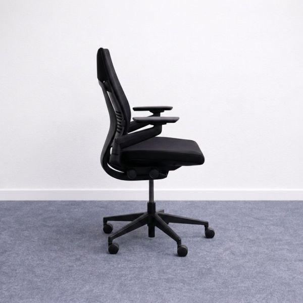 Steelcase Gesture työtuoli – musta
