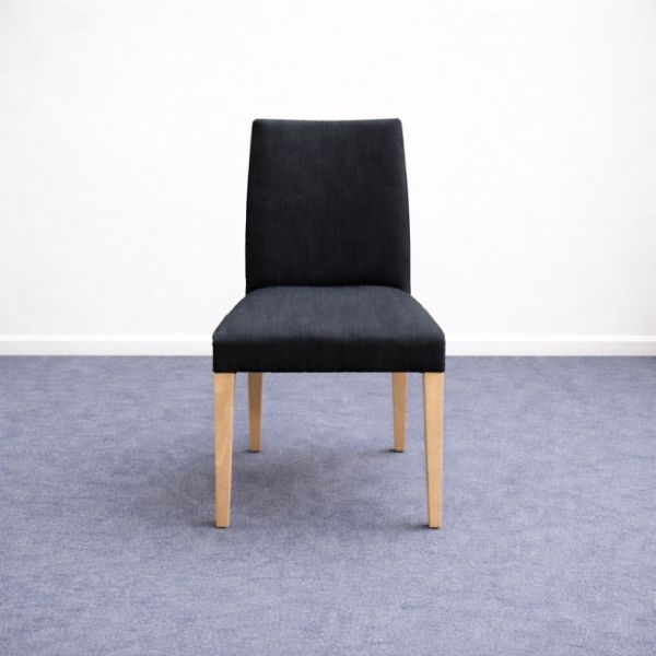 Andreu World tuoli – mustanharmaa kangastuoli puujaloilla