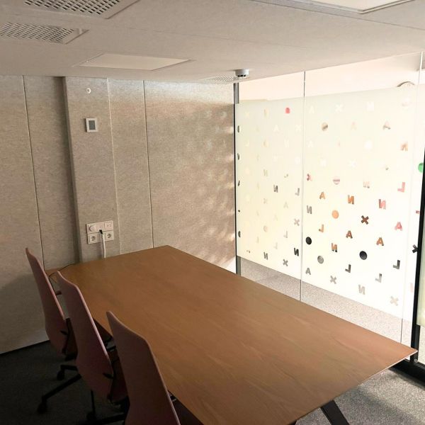 Vetrospace XXL äänieristetty työtila - musta/vaaleanharmaa