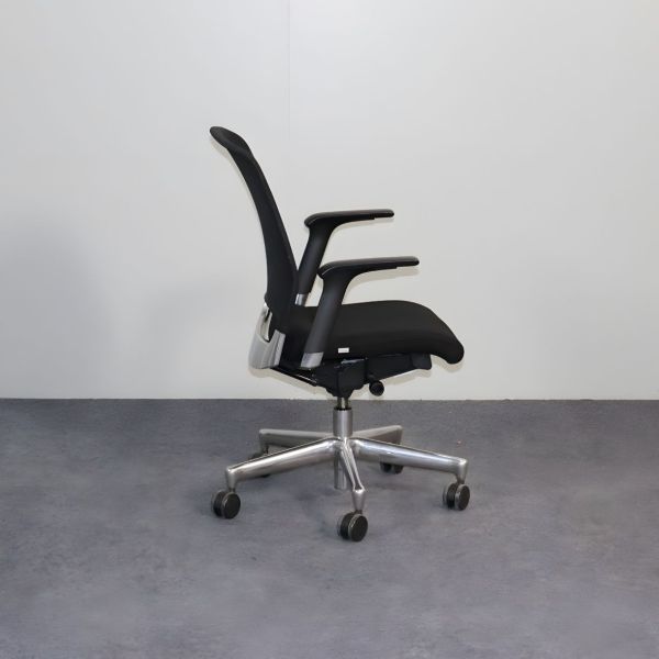 Interstuhl työtuoli - musta