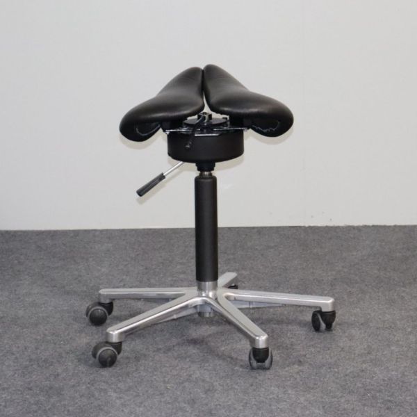 Satulatuoli – musta istuin, metallijalka