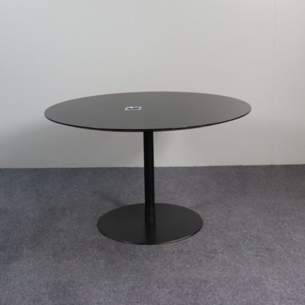 Pyöreä neuvottelupöytä, halkaisija 120 cm - musta