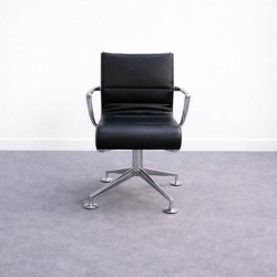 Alias Meetingframe neuvottelutuoli – musta nahka/kromi