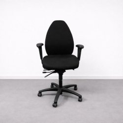 EFG työtuoli, käsinojat  – musta