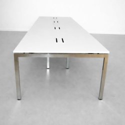 Neuvottelupöytä 480x120 cm – valkoinen kansi, kromijalat