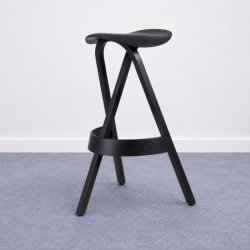 Thonet 404-H -baarijakkara - musta