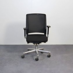 Interstuhl työtuoli - musta