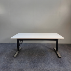 Sähköpöytä 160×80 cm – uusi valkoinen kansi, mustat jalat